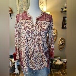 Lucky Brand floral boho peasant top.
